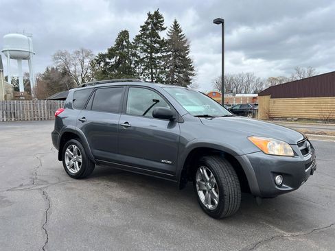 Used 2010 Toyota RAV4 Sport image 9