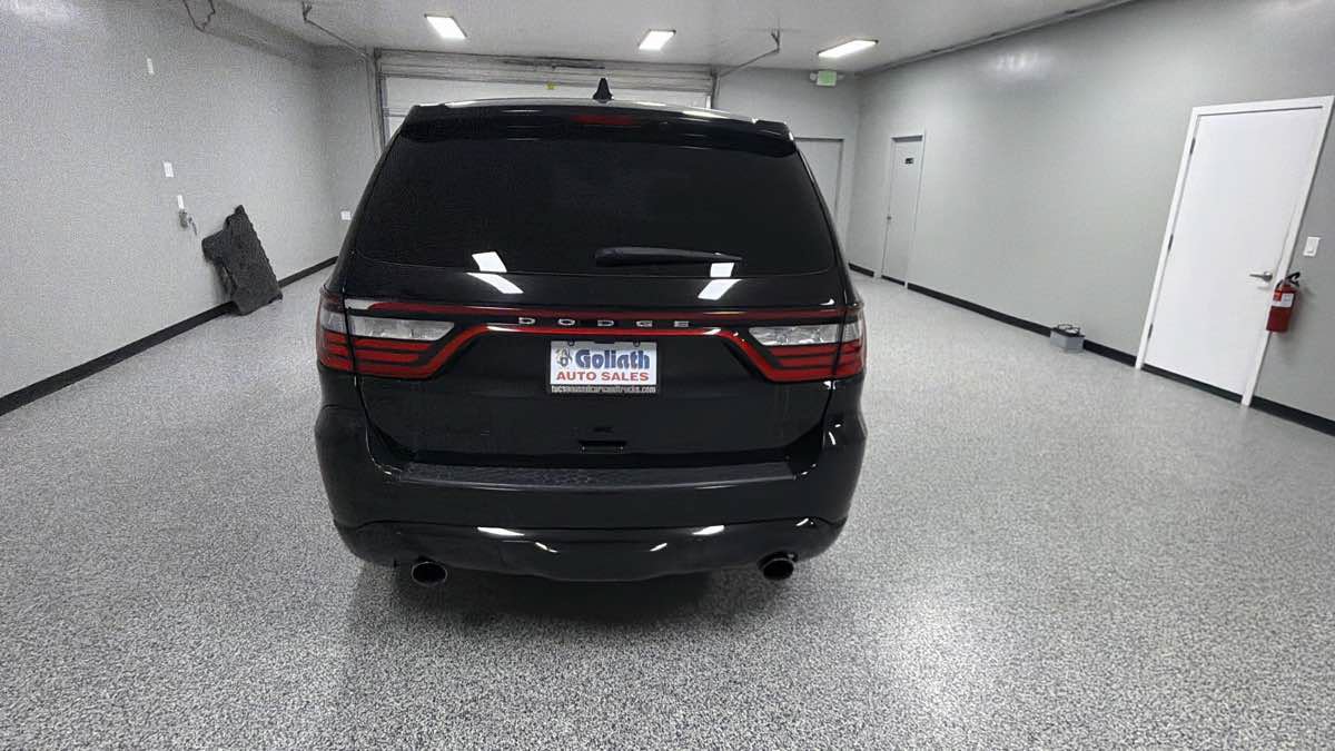 Used 2017 Dodge Durango R/T w/ Trailer Tow Group IV AWD/4WD image 4
