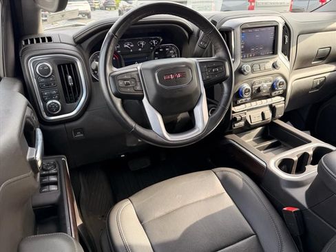 Used 2022 GMC Sierra 1500 SLT w/ SLT Premium Package AWD/4WD image 11