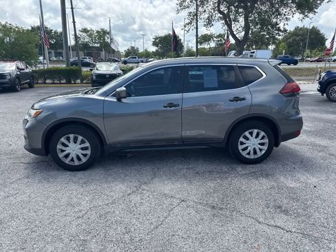 Used 2018 Nissan Rogue S FWD image 9