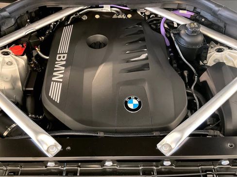 New 2026 BMW X5 xDrive40i w/ M Sport Package image 17