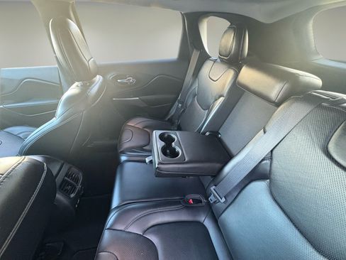 Used 2021 Jeep Cherokee Limited w/ Elite Package image 24