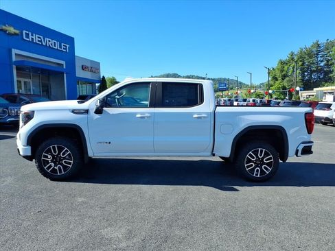 New 2026 GMC Sierra 1500 AT4 w/ AT4 Premium Package AWD/4WD image 2