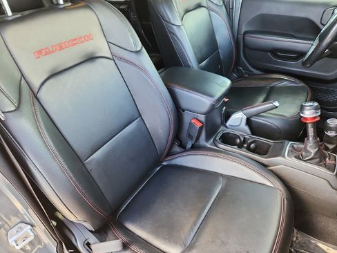 Used 2019 Jeep Wrangler Unlimited Rubicon w/ Uconnect 4C Nav & Sound Group AWD/4WD image 13