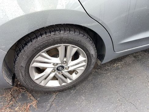 Used 2019 Hyundai Elantra Value Edition w/ Cargo Package image 4