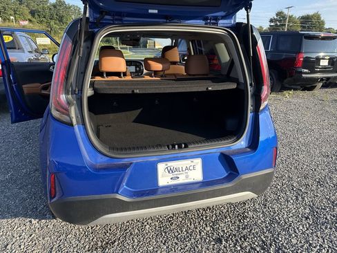 Used 2024 Kia Soul EX w/ Option Group 015 FWD image 43