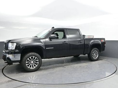 Used 2010 GMC Sierra 1500 SLT w/ All-Terrain Package AWD/4WD image 7