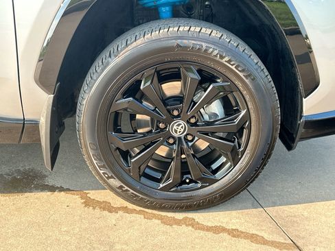 Used 2023 Toyota RAV4 XSE image 10