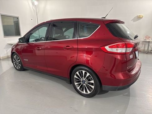 Used 2017 Ford C-MAX Titanium FWD image 6