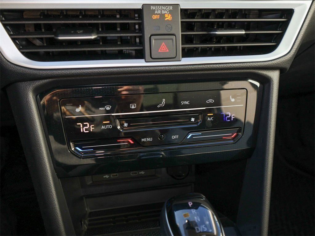 New 2026 Volkswagen Taos SE AWD/4WD image 20