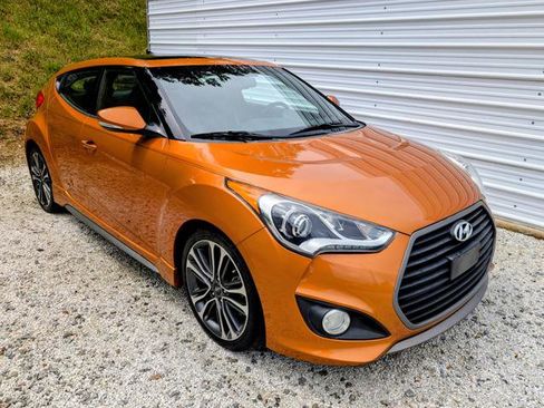 Used 2016 Hyundai Veloster Turbo w/ Option Group 04 FWD image 1