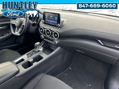 Used 2025 Nissan Sentra SV image 10