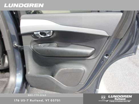 Used 2022 Volvo XC90 T5 Momentum w/ Climate Package AWD/4WD image 20