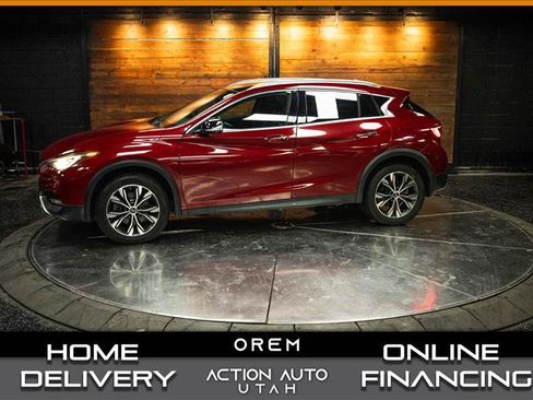 Used 2018 INFINITI QX30 Premium w/ Cargo Package AWD/4WD image 1