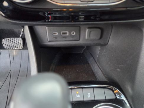 Used 2023 Buick Encore GX Essence w/ Experience Buick Package image 47