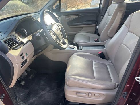 Used 2018 Honda Pilot Touring image 25