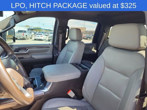 Used 2024 Chevrolet Silverado 2500 LTZ w/ LTZ Texas Edition image 11