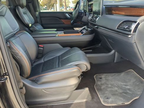 Used 2022 Lincoln Navigator Black Label image 24