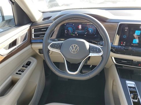 New 2026 Volkswagen Atlas SE image 9