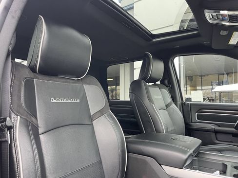 New 2026 RAM 2500 Laramie AWD/4WD image 24