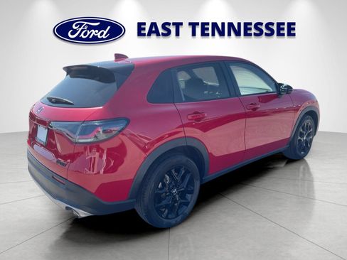 Used 2023 Honda HR-V Sport image 3