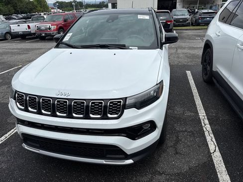 Used 2025 Jeep Compass Limited AWD/4WD image 20