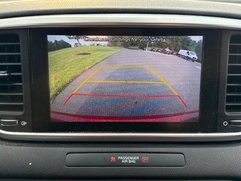 Used 2020 Kia Sportage LX w/ LX Popular Package FWD image 25