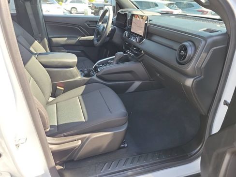 Used 2024 Chevrolet Colorado Trail Boss w/ LPO, Skid Plate Package AWD/4WD image 15