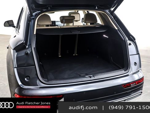 Used 2023 Audi Q5 2.0T Premium w/ Convenience Package image 24
