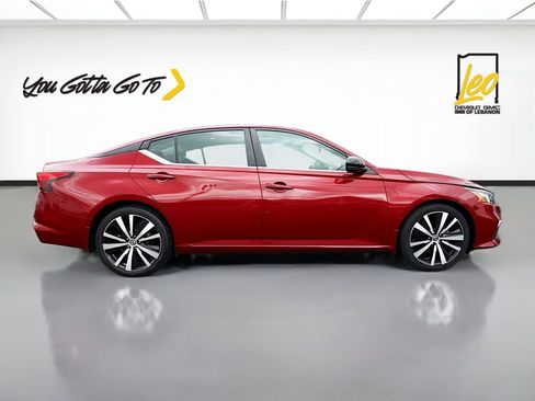 Used 2020 Nissan Altima 2.5 SR w/ Premium Package image 4
