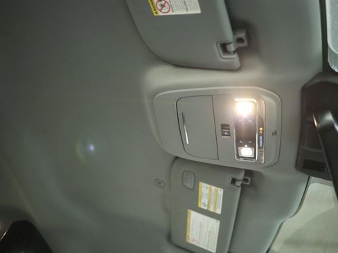 Used 2023 Ford F350 Lariat image 67