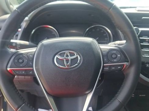 Used 2018 Toyota Camry XLE w/ Audio Package FWD image 13