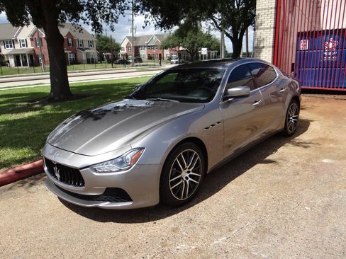 Used 2014 Maserati Ghibli RWD image 8