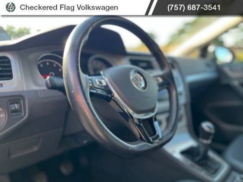 Used 2017 Volkswagen Golf Wolfsburg Edition FWD image 17