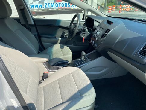 Used 2015 Kia Forte LX FWD image 11