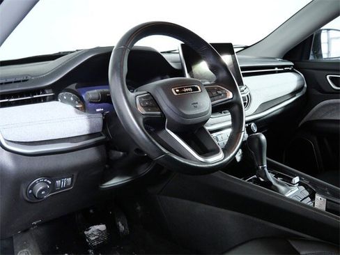 Used 2022 Jeep Compass Latitude w/ Convenience Group image 16