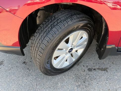 Used 2017 Subaru Outback 2.5i Premium w/ Popular Package #2 AWD/4WD image 17