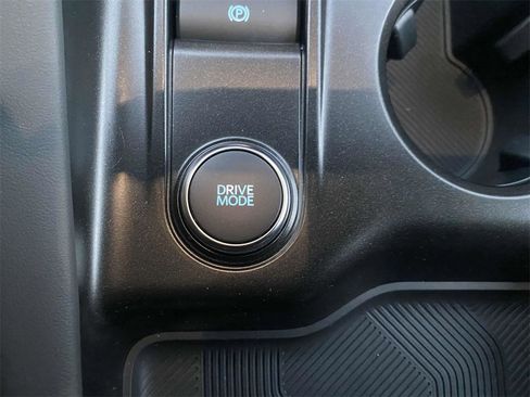 New 2025 Ford Explorer Active image 28