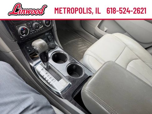 Used 2017 Buick Enclave Leather FWD image 11