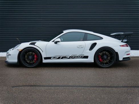 Used 2016 Porsche 911 GT3 RS image 2