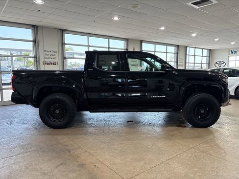 New 2026 Toyota Tacoma SR5 AWD/4WD image 3