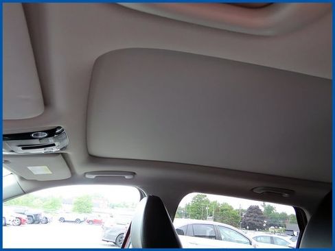 Used 2024 Kia Sorento S w/ Panoramic Sunroof Package AWD/4WD image 15
