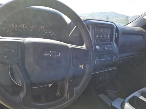 Used 2021 Chevrolet Silverado 1500 Custom Trail Boss AWD/4WD image 6