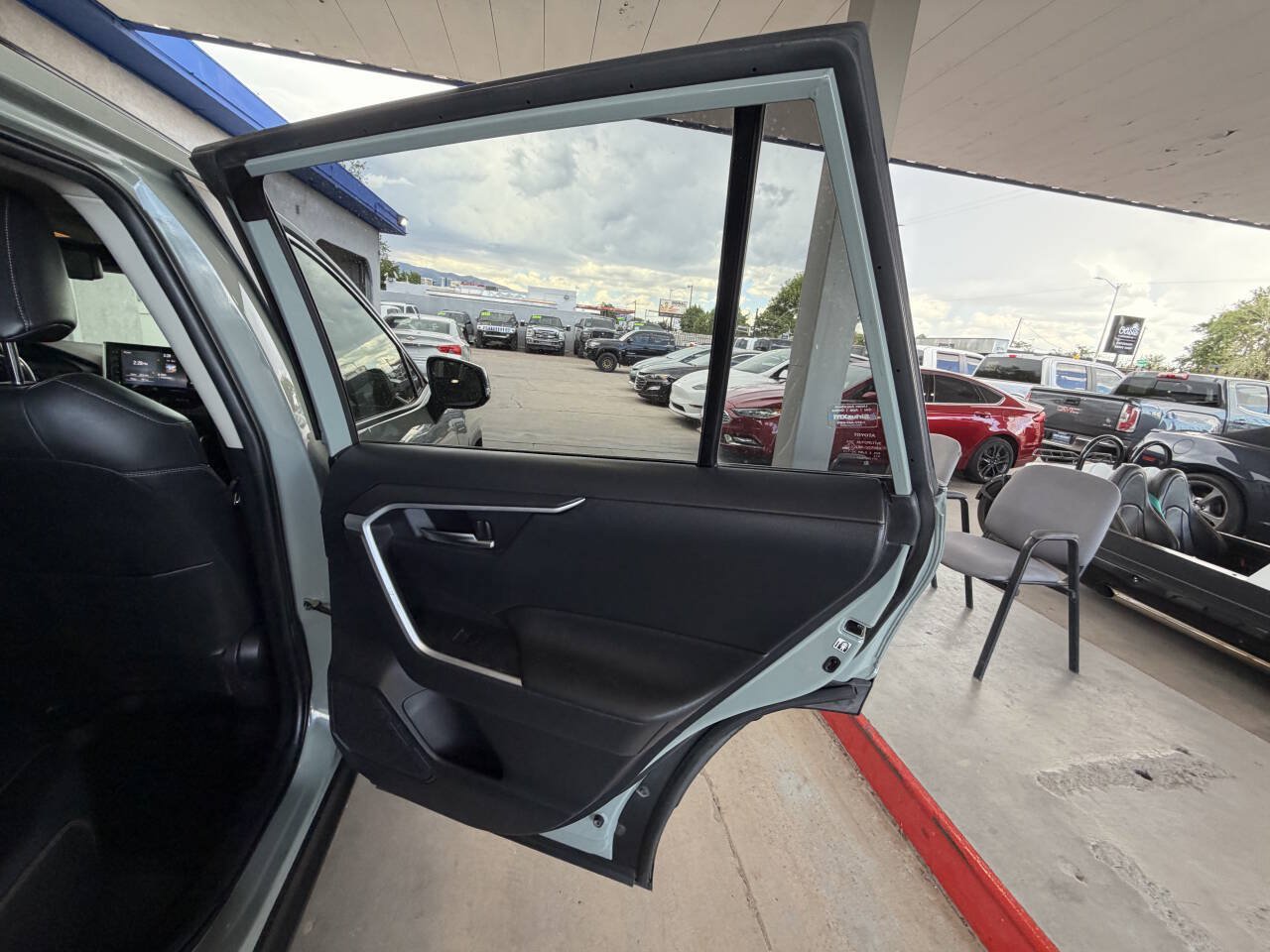 Used 2019 Toyota RAV4 XLE Premium w/ Advanced Technology Package AWD/4WD image 17