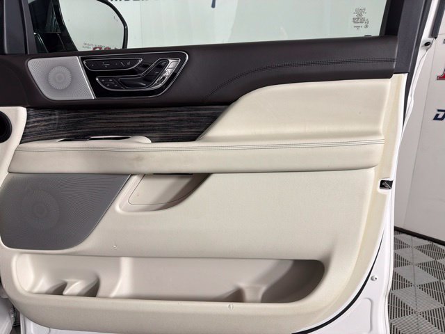 Used 2020 Lincoln Navigator L Black Label AWD/4WD image 34