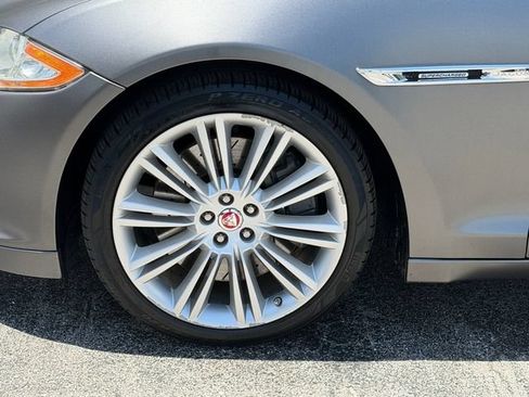 Used 2014 Jaguar XJ L Supercharged RWD image 11