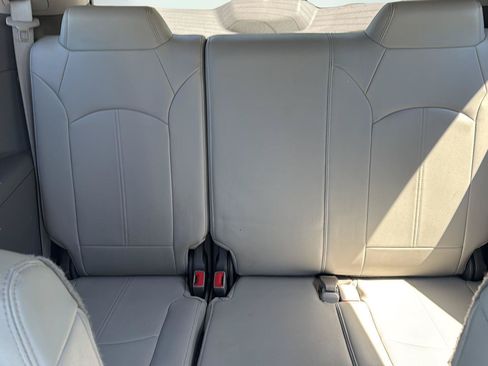 Used 2017 Chevrolet Traverse LT AWD/4WD image 20