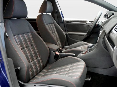 Used 2012 Volkswagen GTI Autobahn FWD image 16
