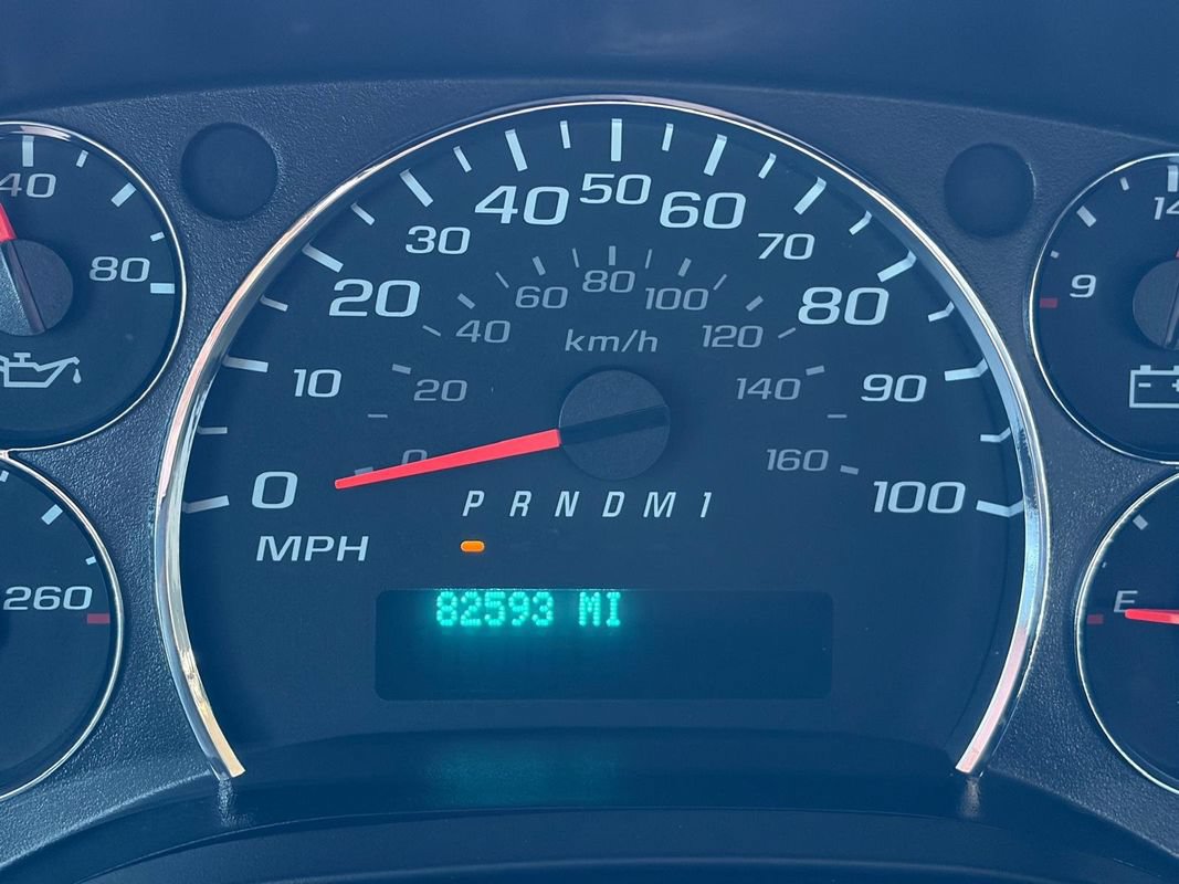 Used 2020 Chevrolet Express 2500 w/ Driver Convenience Package RWD image 10