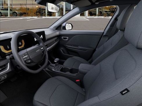 New 2026 Kia K4 FWD image 17